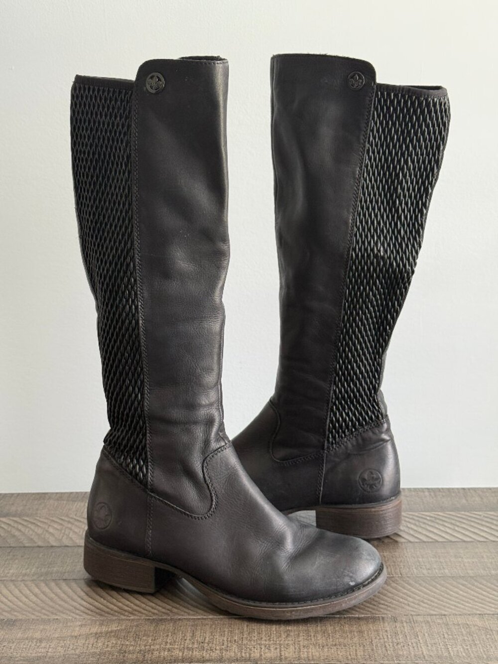 Rieker Women’s Black Leather Knee-High Riding Boots Stretch-Fit Size 8.5